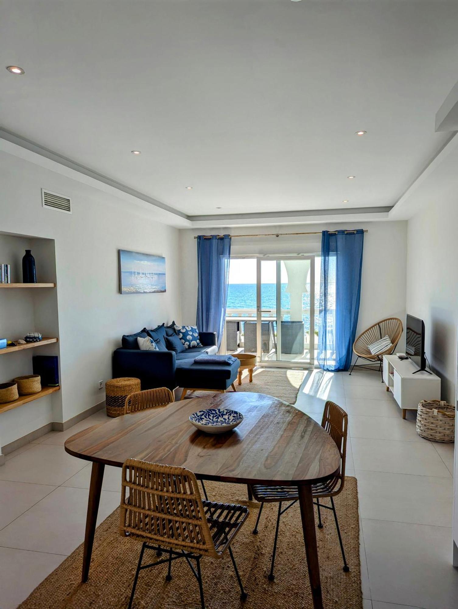 Rise & Shine Beachfront La Cala La Cala De Mijas Exterior photo